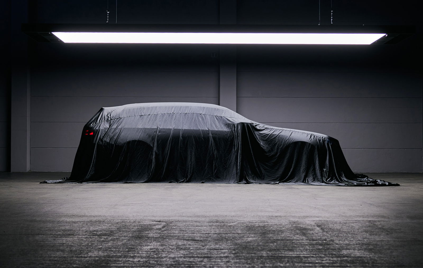 BMW M5 Touring under a cover